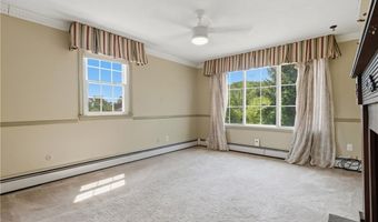 16 Old Simmonsville Rd, Johnston, RI 02919
