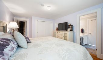 118 Poplar St, Bangor, ME 04401