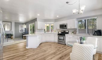 2116 Wedgewood Dr, Oceanside, CA 92056