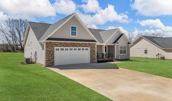 218 Little Man Dr, Boiling Springs, SC 29316