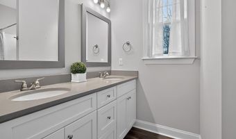 135 Stevenson Dr, Belton, SC 29627