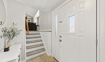 522 Mackey Ave, Belford, NJ 07718