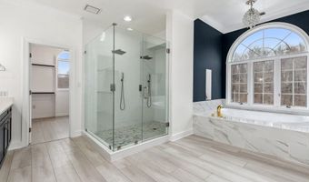6801 CAPRI Pl, Bethesda, MD 20817