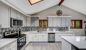 875 Stony Mountain Rd, Albrightsville, PA 18210