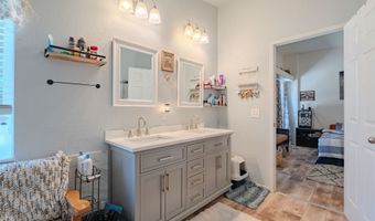 308 SADDLE Rd, Amboy, WA 98601