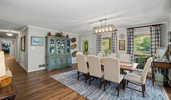 121 Peacock Rd, Barnesville, GA 30204