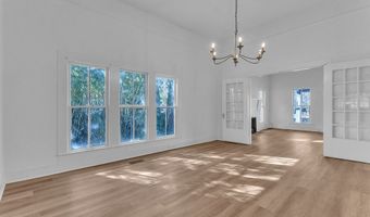 411 S Hutchinson Ave, Adel, GA 31620