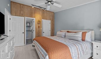 145 Hoop Pole Creek Dr B, Atlantic Beach, NC 28512