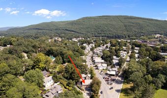 219 High St 3, Brattleboro, VT 05301