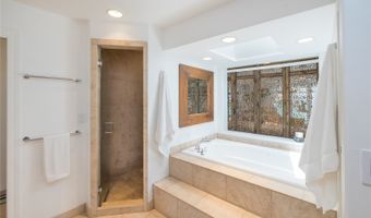 756 Mokulua Dr, Kailua, HI 96734