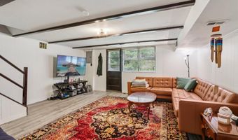 7521 VALLEY Ave, Philadelphia, PA 19128