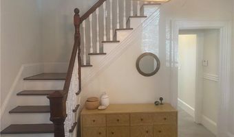 27 Mann Ave, Newport, RI 02840