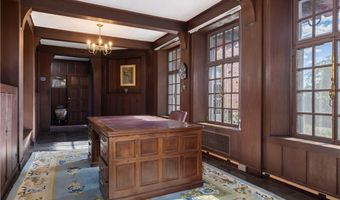 2180 Tower Hill Rd, North Kingstown, RI 02874