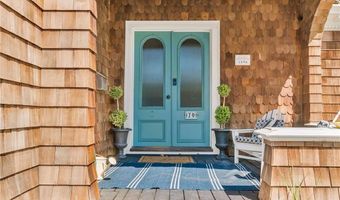 70 Peirce St, East Greenwich, RI 02818