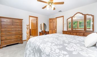 6 Old Sawmill Dr, Beacon Falls, CT 06403