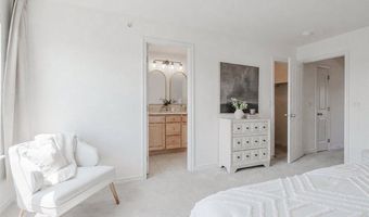 801 Chinle Ave E, Boulder, CO 80304