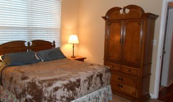 4 HIDDEN LAKE Cir, Barnegat, NJ 08005