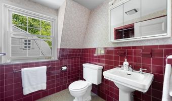 355 Scott Rd, Cumberland, RI 02864