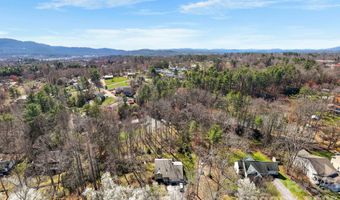 145 Fox Glen Dr, Arden, NC 28704