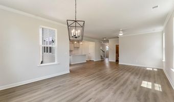 7035 New Horizons Ln, Boiling Springs, SC 29316