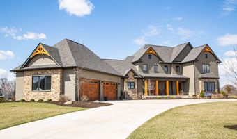 3899 Chapel Hill Ct, Bargersville, IN 46106