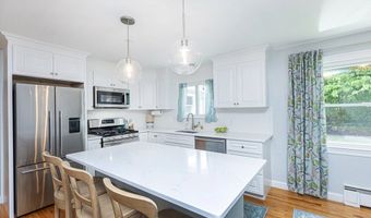 2 Amherst Rd, Andover, MA 01810