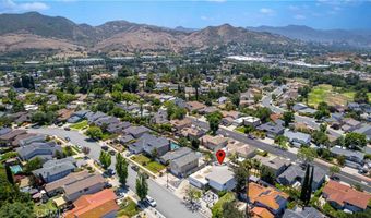 5629 Rainbow Crest Dr, Agoura Hills, CA 91301