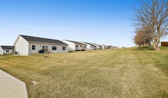 1143 Tuscany Dr SE, Altoona, IA 50009