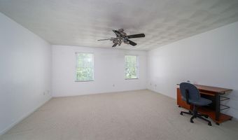 572 Smithfield Rd 8, North Providence, RI 02904