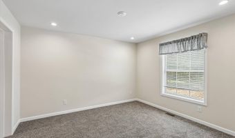 7368 NE BERWICK Dr #7, Ankeny, IA 50021