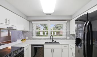 119 Zona Dr, Auburn, IN 46706