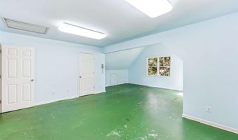 372 Woodhaven Dr, Athens, GA 30606