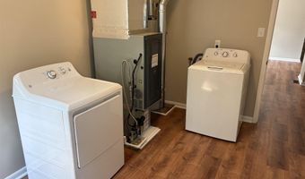 1111 Shelburne Ave, Absecon, NJ 08201