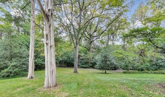 9326 W PARKHILL Dr W, Bethesda, MD 20814