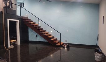 371 Lono Ave, Kahului, HI 96732