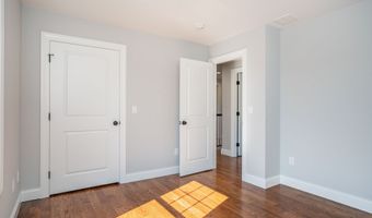 927 High Rd, Berlin, CT 06037