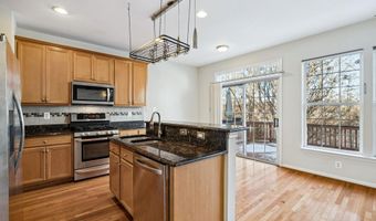 8555 WYNGATE MANOR Ct, Alexandria, VA 22309