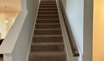 1375 Whitney Dr, Aberdeen, NC 28315