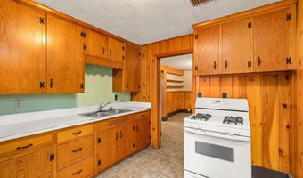 2619 Meadow Glen Rd, Ames, IA 50014
