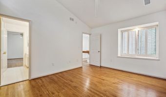 6 GOLDLEAF Ct, Bethesda, MD 20817
