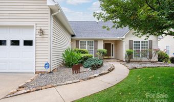 316 Pole Barn Dr, Asheville, NC 28806