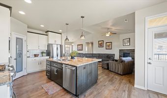 16904 E Love Ln, Benton City, WA 99320