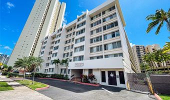 5122 Likini St 616, Honolulu, HI 96818