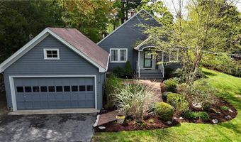 30 Forest Rd W, Bristol, RI 02809