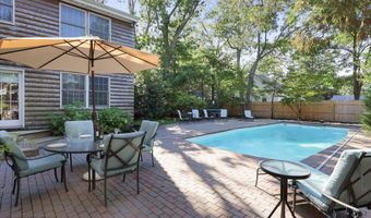 637 Compass Ave, Beachwood, NJ 08722