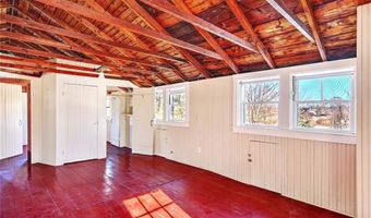 74 ADAMS POINT Rd, Barrington, RI 02806