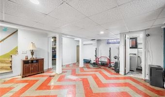 11 Lyman Ave, North Providence, RI 02911