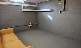 702 Leland Ct, Adrian, MI 49221