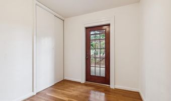 9923 MAYFIELD Dr, Bethesda, MD 20817