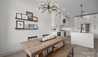 318 Avery Trail Dr, Arden, NC 28704